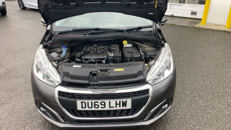 Peugeot 208 1.2 PureTech 82 Tech Edition 5dr [Start Stop] Petrol Hatchback